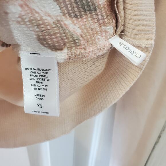 New York & Company Blush Abstract Print Button Front Cardigan Sweater Size XS - Picture 5 of 6